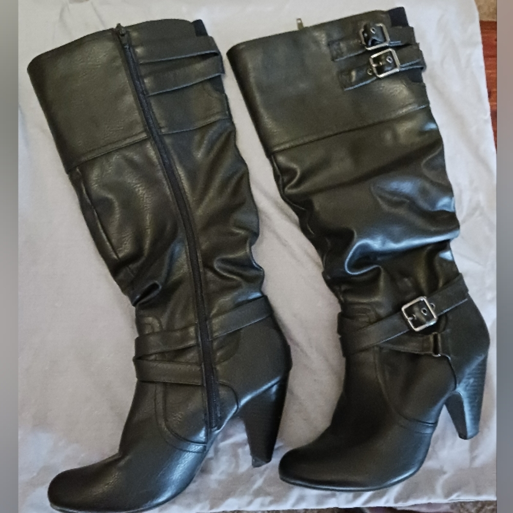 Black leather heeled boots